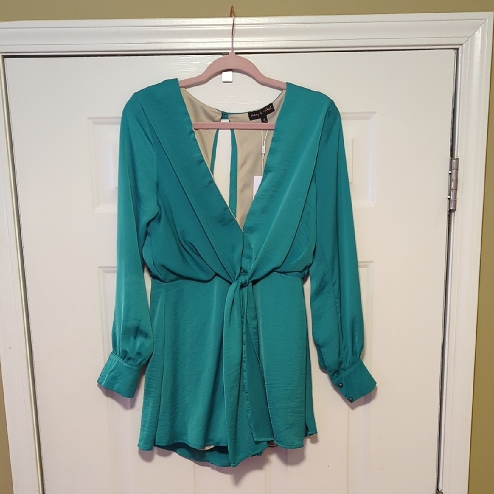 Mary & Mabel Tie Front Shorts Romper Size Small Teal NWT Fall Brunch Resort